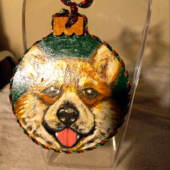 Handpainted,handmade on wood corgi breed dog ornament. Great keepsake ornament - Picture 1 of 2